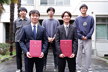 2022grad_01